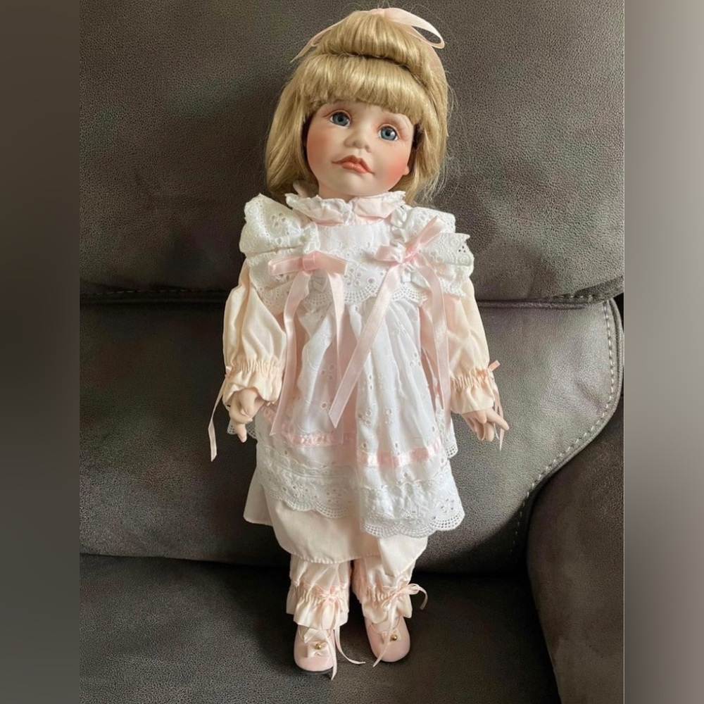 HEATHER - Vintage 1992 Heritage Dolls The Hamilton Collection, Joke Grobben 18"